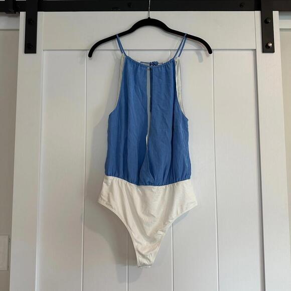 LOVERS + FRIENDS (REVOLVE) Deep‎ V-Neck Bodysuit Size Small - Picture 1 of 8